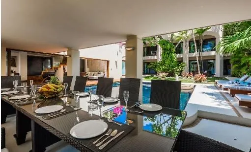 Amazing Hacienda For 14 Guests! Steps To The Beach! location