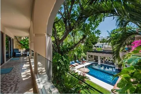 Amazing Hacienda For 14 Guests! Steps To The Beach! Playa del Carmen Meksika